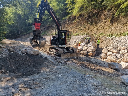 Sanacijska obnova vodotokov in hudournikov po poplavah_Črna (17)